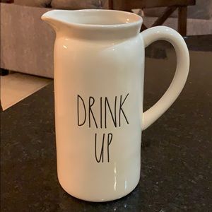 Rae Dunn 1.5 Quart Pitcher, EUC Drink Up ceramic